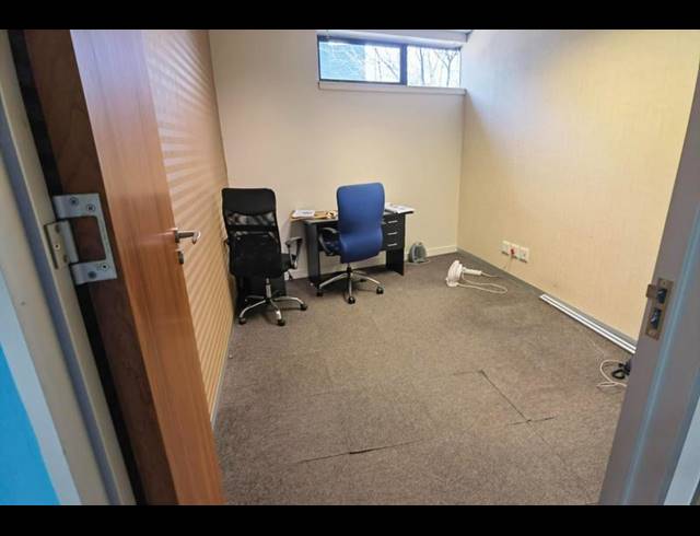 BUSINESS PROPERTY TO RENT IN MENLYN